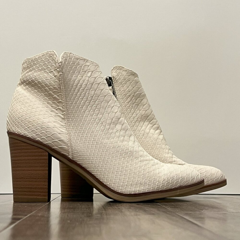MIA White Python Booties - Size 9M